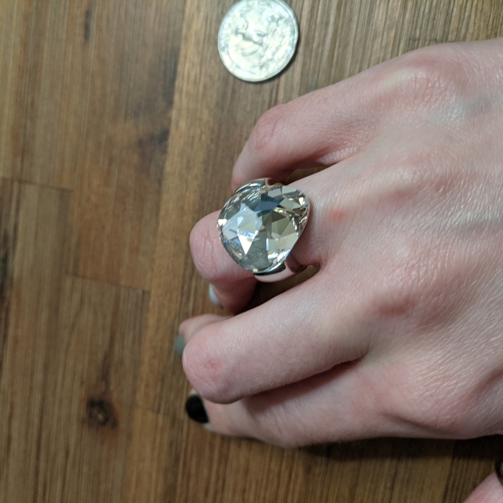 Swarovski Ring - Picture 4 of 7